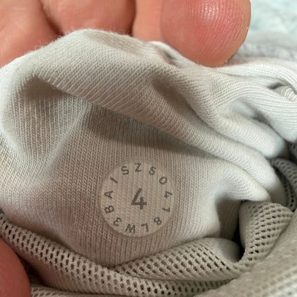 Lululemon Hill and Valley Mock Neck‎ Quilted Half Zip Pullover Grey Size 4 Warm